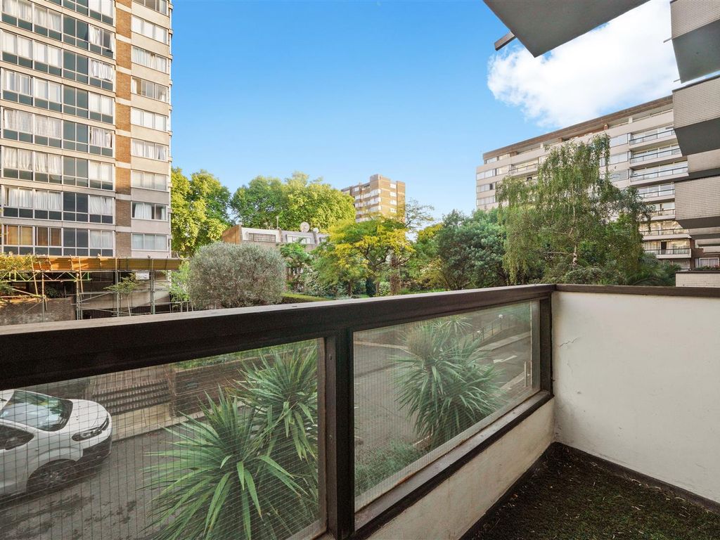 2 bed flat for sale in Marble Arch, London W2, £1,100,000 Zoopla