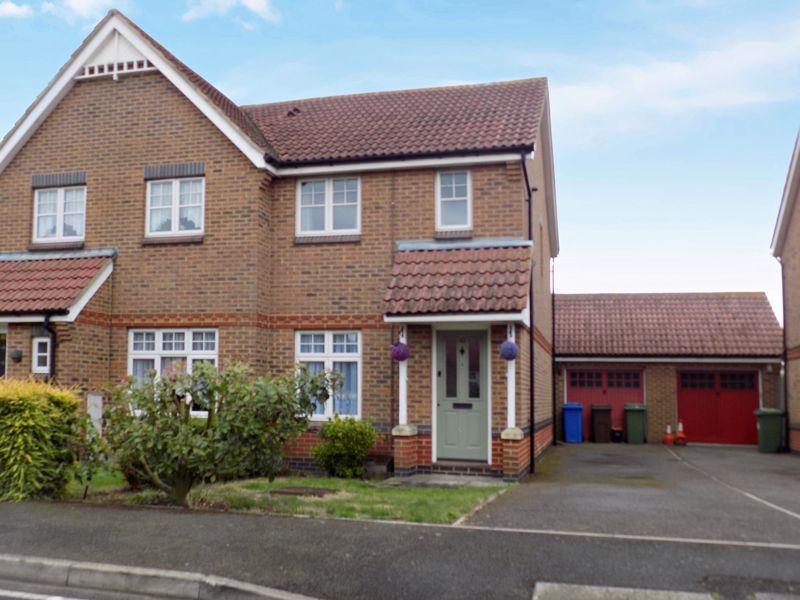 2 bed semidetached house to rent in William Rigby Drive, Minster On