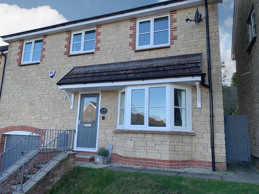 Talmena Avenue Wadebridge PL27  