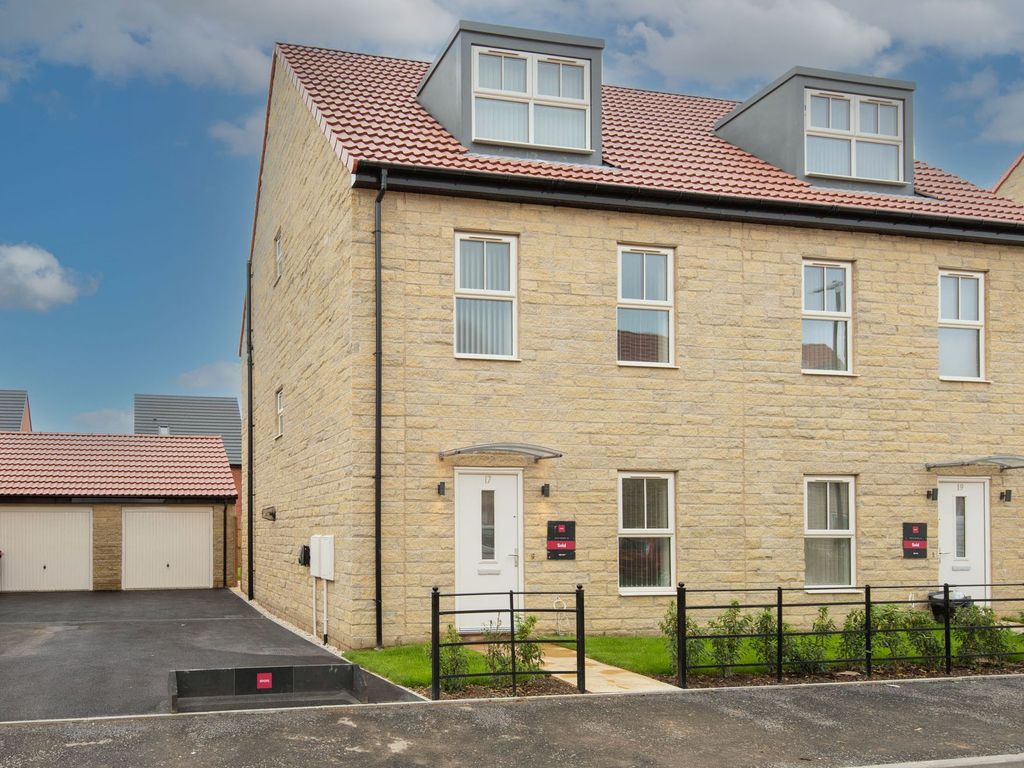 4 bed semidetached house to rent in Packman Lane, Bolsover S44, £1,250