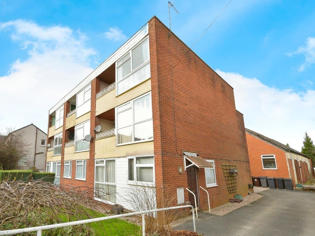 2 bed flat for sale in Harvey Clough Road, Norton Lees, Sheffield S8, £