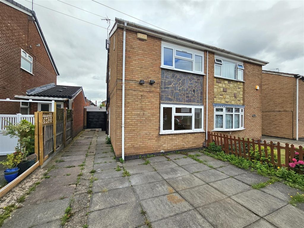 3 bed semidetached house to rent in Pinewood Avenue, Thurmaston