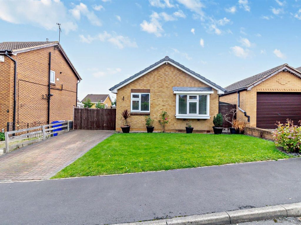 2 bed detached bungalow for sale in Royston Close, Owlthorpe, Sheffield
