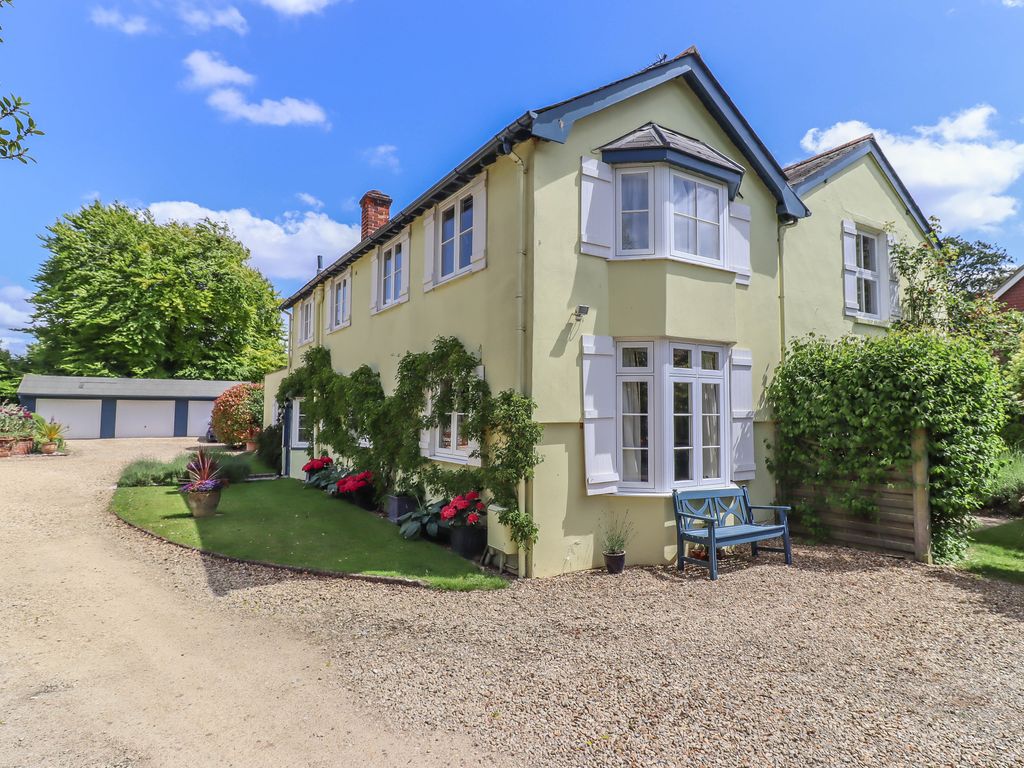 6 bed detached house for sale in Weyhill, Andover, Hampshire SP11 Zoopla
