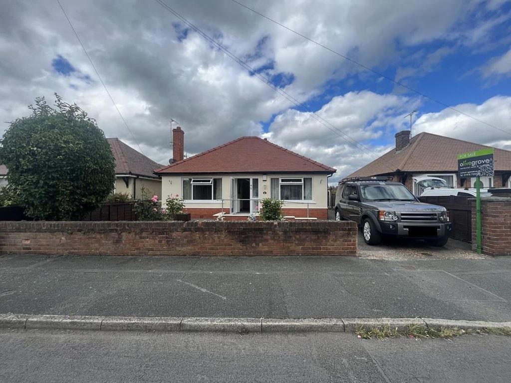 2 bed detached bungalow for sale in Camberley Drive, Wrexham LL12, £