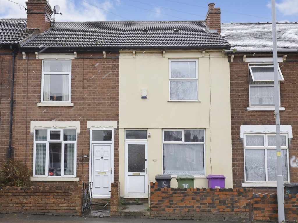 3 bed terraced house for sale in Neachells Lane, Wednesfield