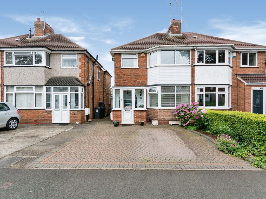 3 bed semidetached house for sale in Charlbury Crescent, Birmingham