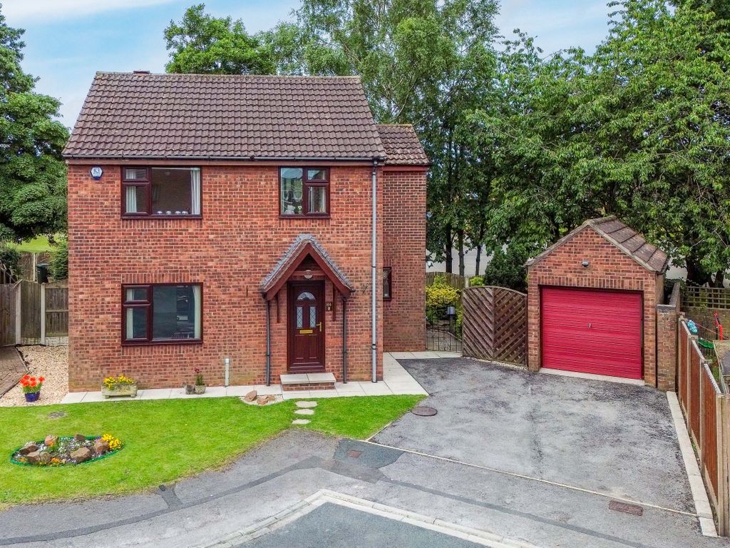 3 bed detached house for sale in Myrtle Avenue, Selby, North Yorkshire