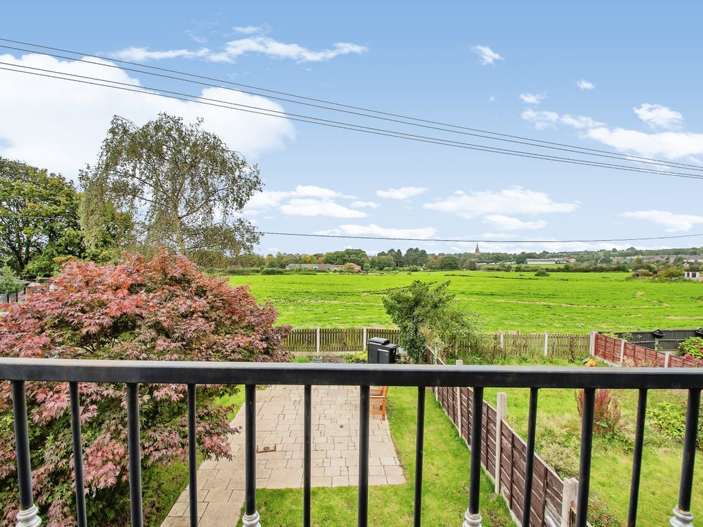 3 bed semidetached house for sale in Tottington Road, Tottington, Bury