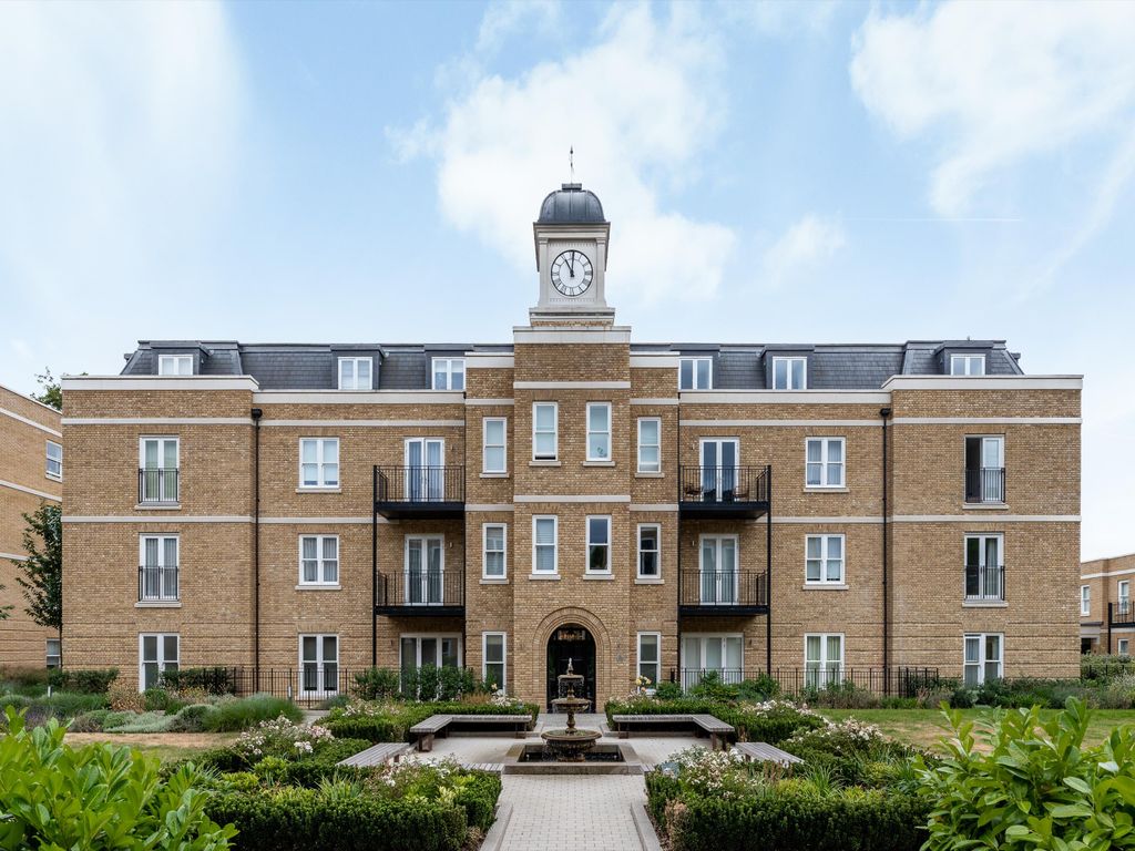 Atkinson Close London SW20