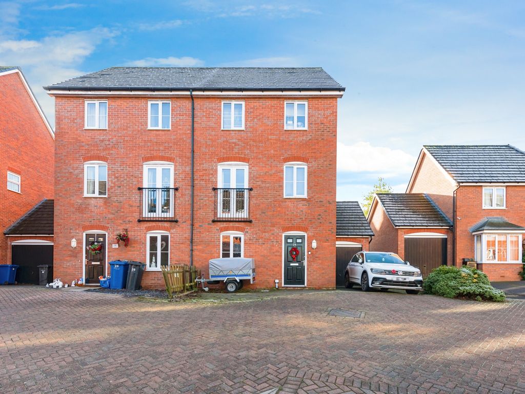 4 bed semidetached house for sale in The Laurels, Fazeley, Tamworth