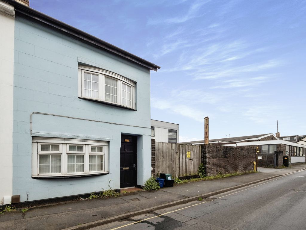 2 bed end terrace house for sale in Osborne Street, Newton Abbot, Devon