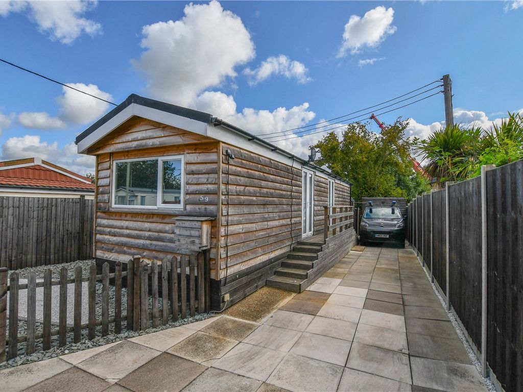 1 bed detached house for sale in Grovelands Park, Winnersh, Wokingham, Berkshire RG41, £140,000