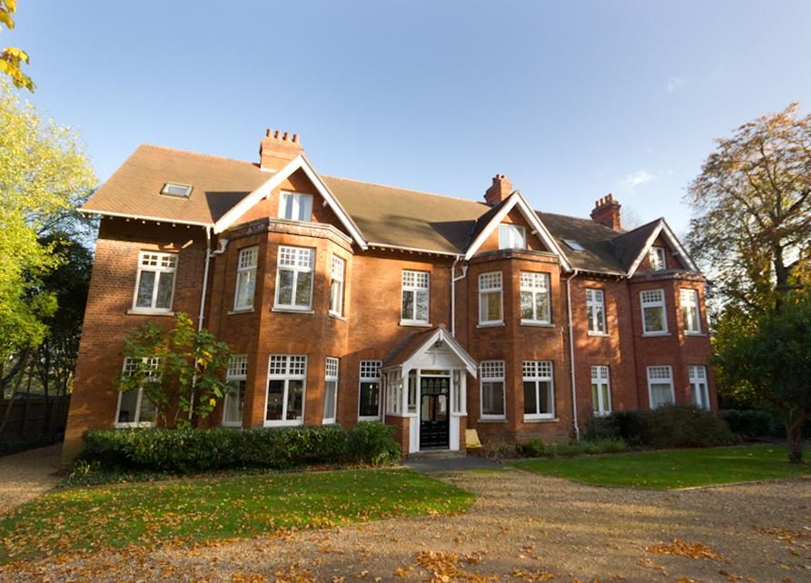 2 bed flat to rent in Trevelyan House, 12 Bentley Road, Cambridge CB2