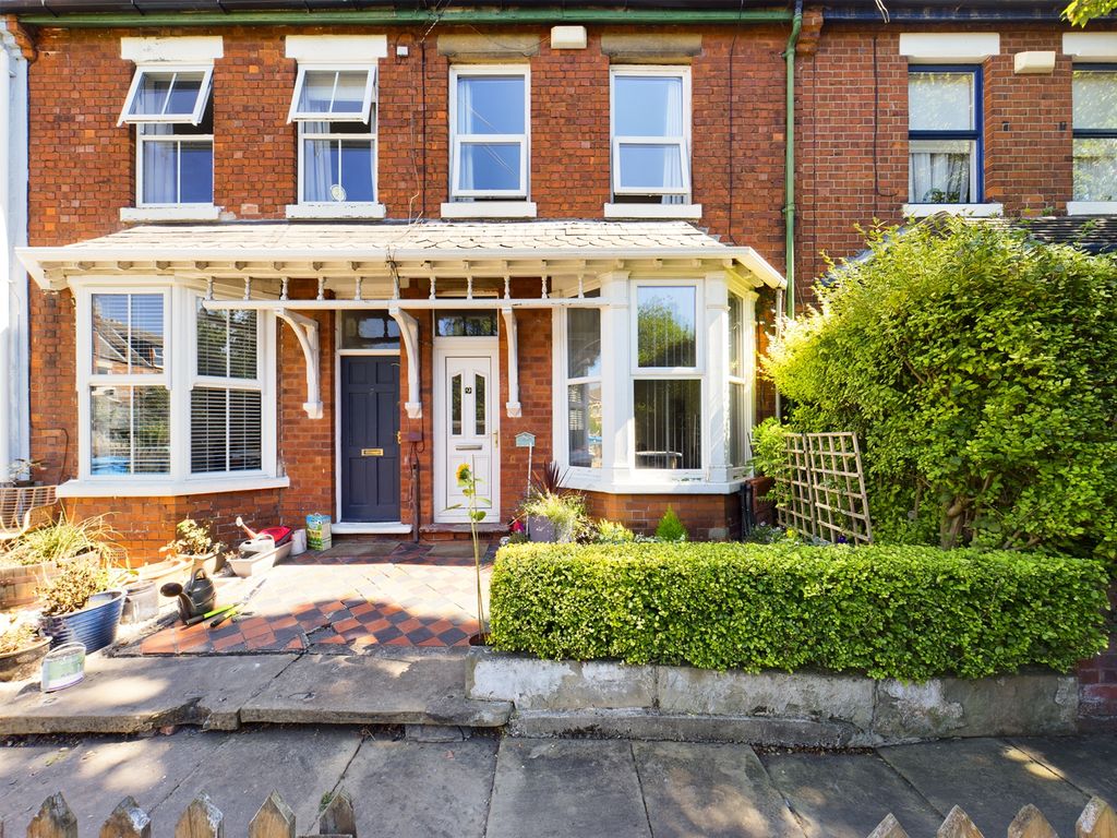 3 bed terraced house for sale in Victoria Square, Ella Street, Hull HU5