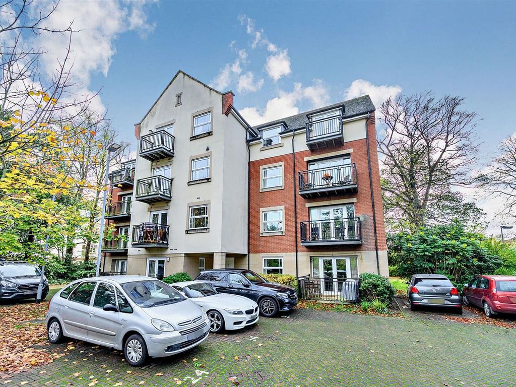 Stoneleigh, 24 Knighton Park Road, Leicester LE2  