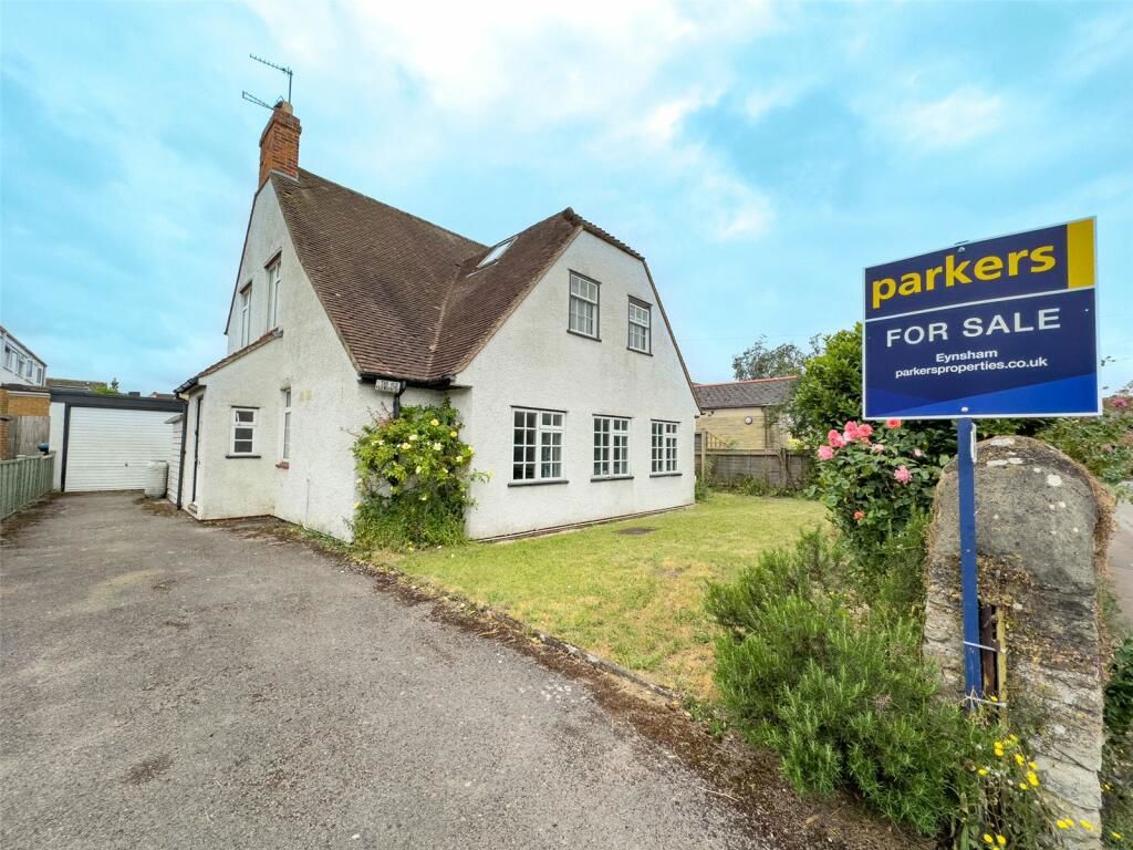 4 bed detached house for sale in Swan Street, Eynsham, Witney OX29, £