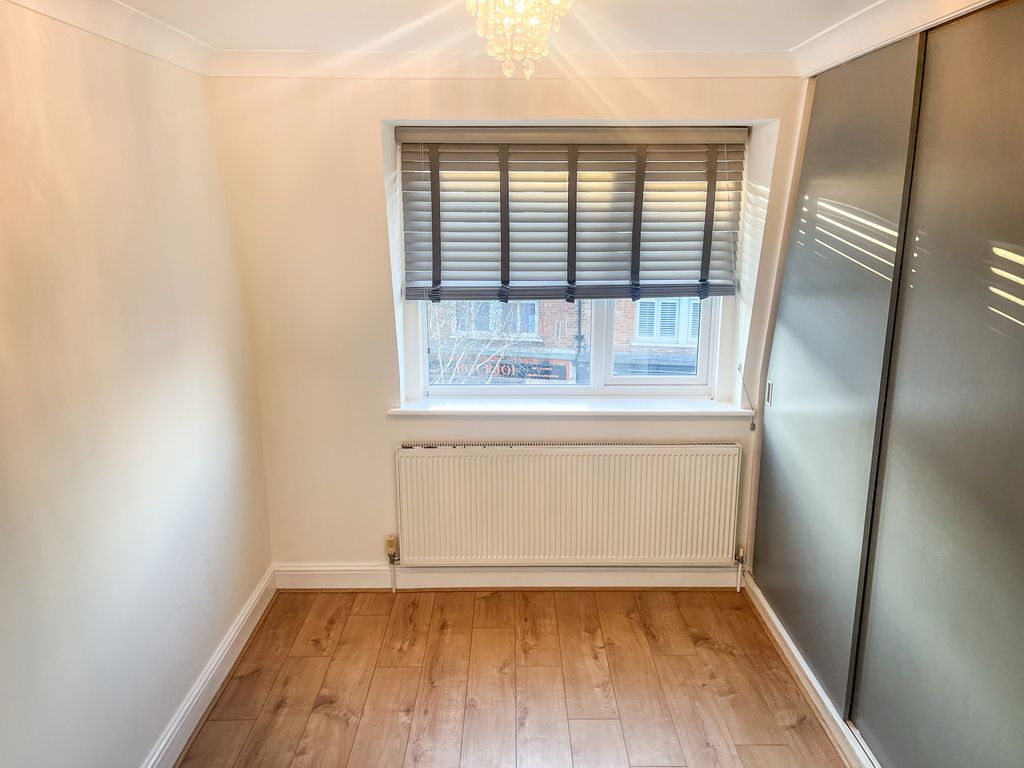 1 bed flat to rent in Coombe Road, Kingston Upon Thames KT2 Zoopla
