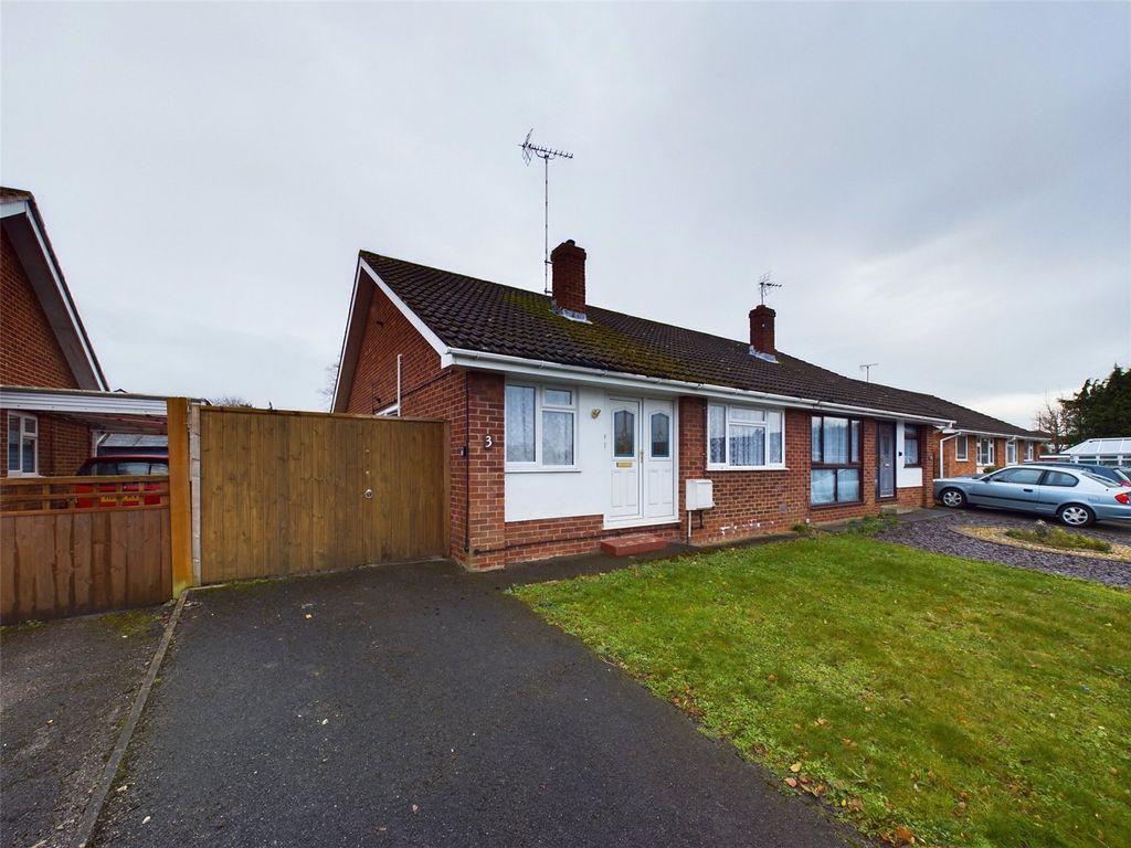 2 bed bungalow for sale in Anbrook Crescent, Hucclecote, Gloucester