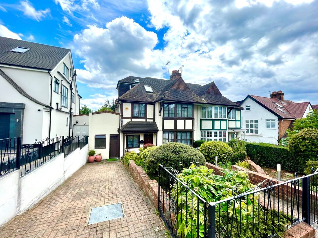 6 bed semidetached house for sale in Basing Hill, Golders Green