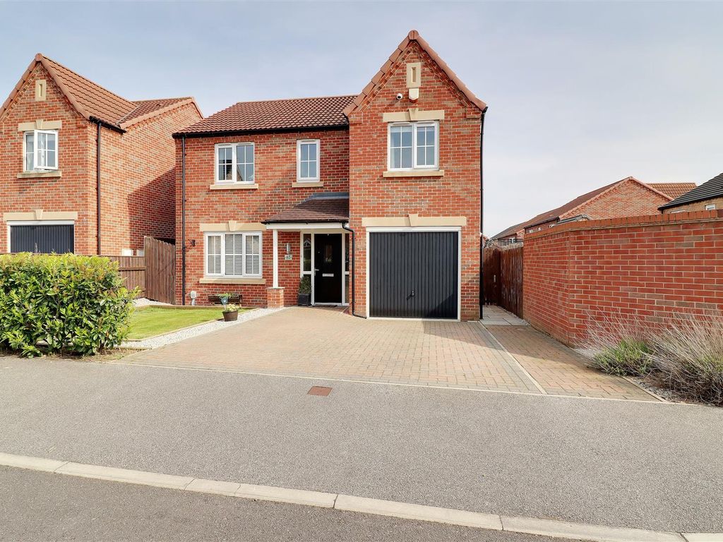 4 bed detached house for sale in Longleat Avenue, Elloughton, Brough HU15, £335,000 Zoopla