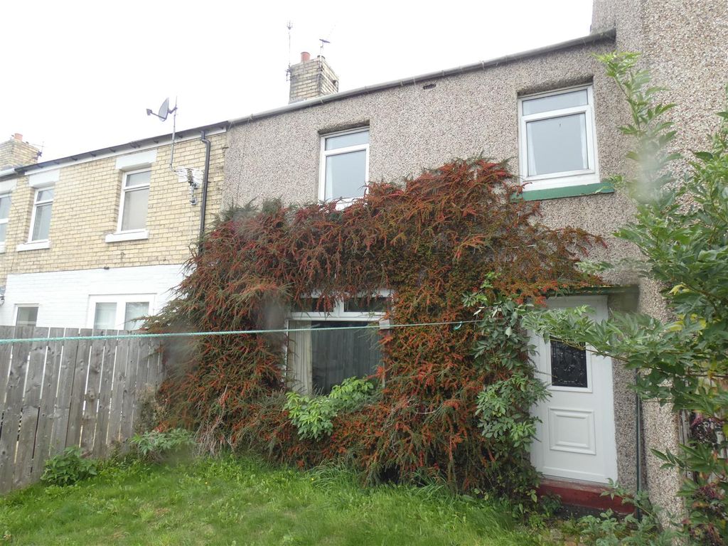 3 bed terraced house for sale in West View, Seghill, Cramlington NE23