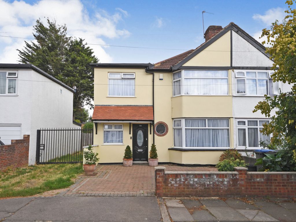 4 bed end terrace house for sale in St. Edmunds Road, Edmonton N9 Zoopla