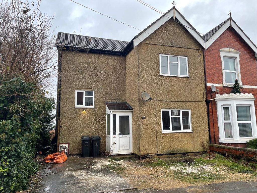 6 bed semidetached house for sale in Stafford Street, Swindon SN1 Zoopla