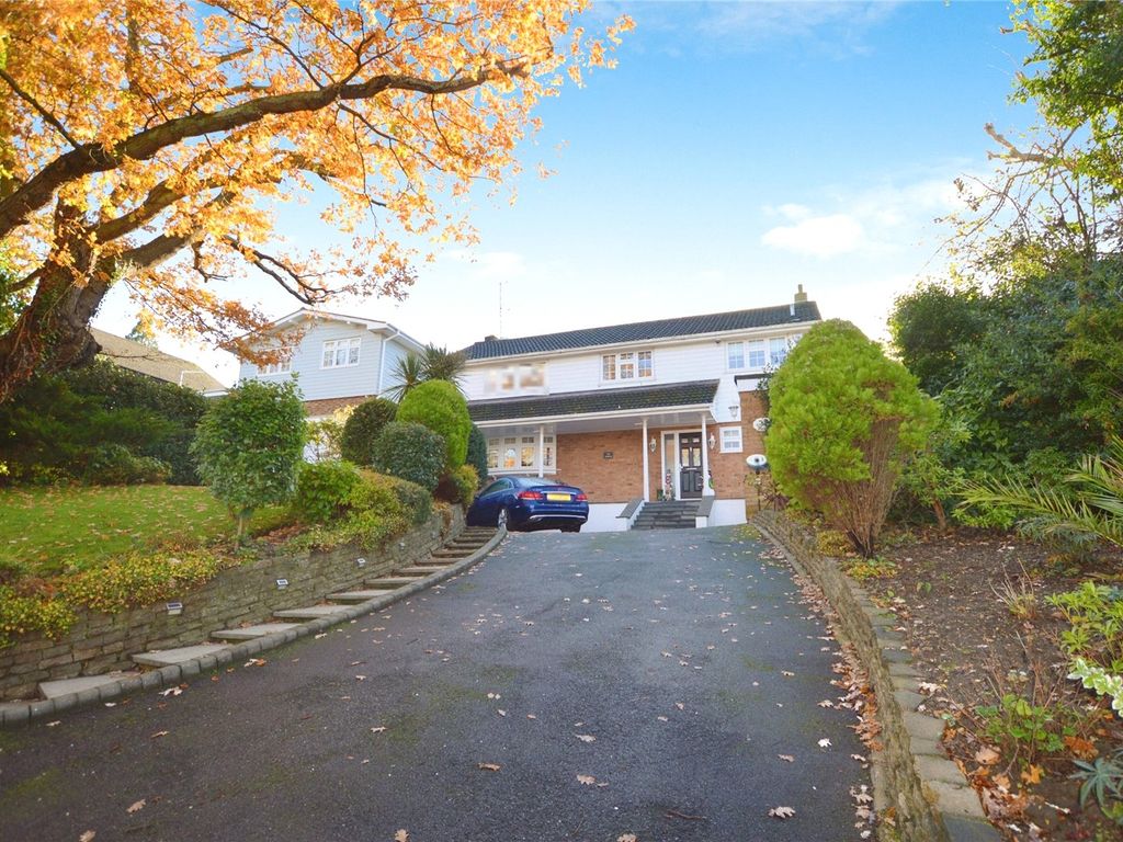 4 bed detached house for sale in Lee Chapel Lane, Langdon Hills SS16, £