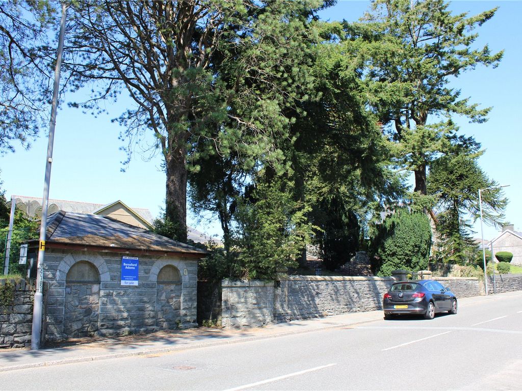 Detached house for sale in Manod Road, Blaenau Ffestiniog LL41, £12,000 Zoopla