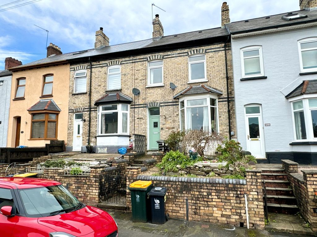 2 bed terraced house for sale in Crescent Road, Newport NP19, £214,950