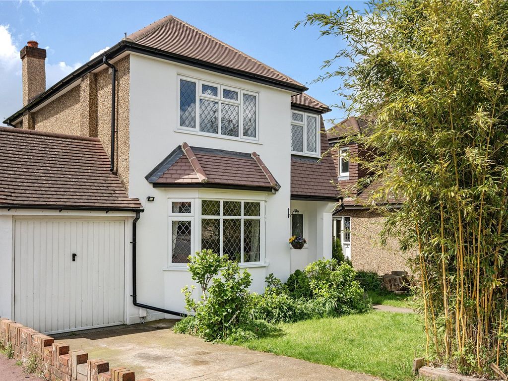 3 bed detached house for sale in Tollers Lane, Old Coulsdon CR5 Zoopla