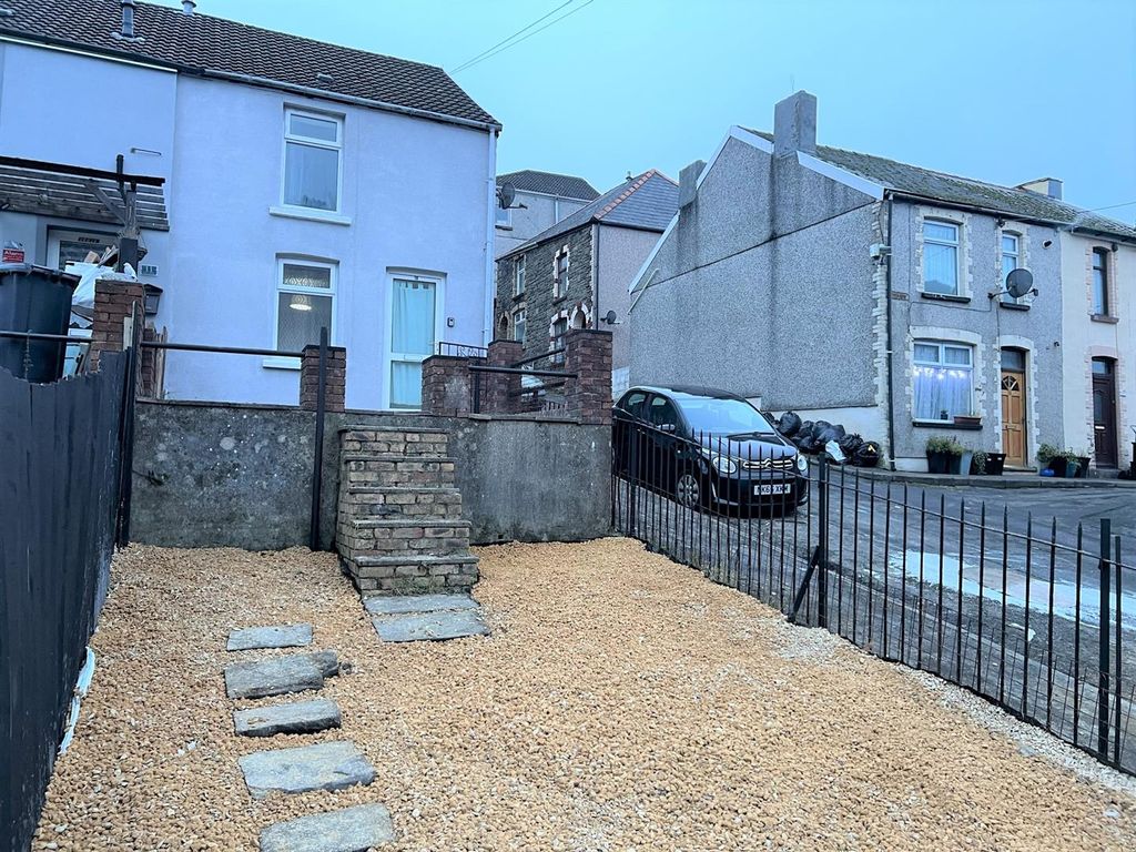 2 bed end terrace house to rent in Hill Street, Abertillery NP13 Zoopla