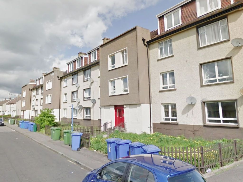 3 bed flat for sale in 208, Haugh Street, Falkirk FK27Qx FK2 Zoopla