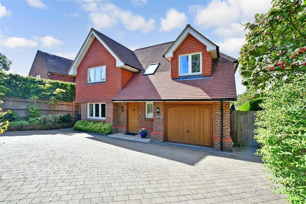 4 bed detached house for sale in West Lane, East Grinstead, West Sussex