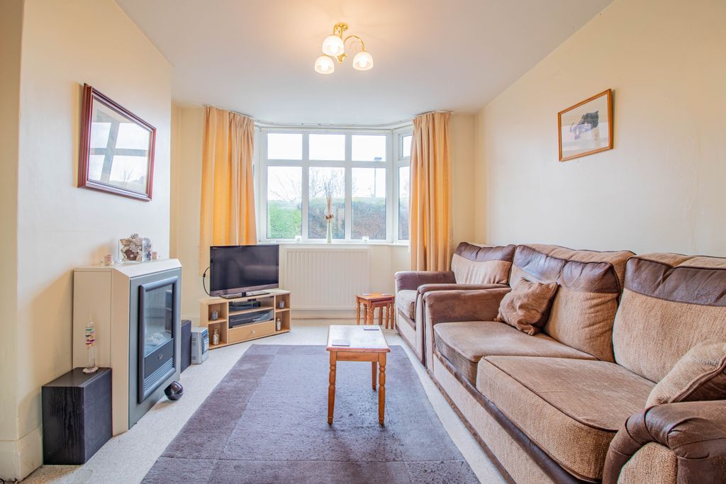 3 bed semidetached house for sale in Riverdale Road, Attenborough