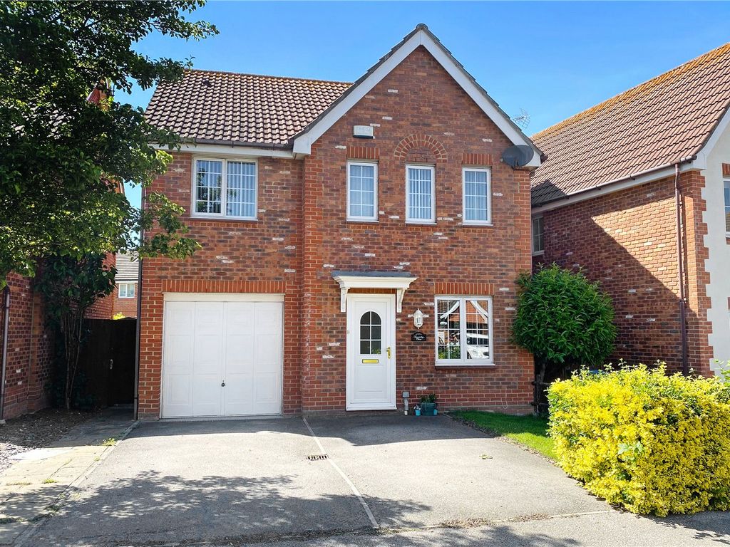 4 bed detached house for sale in Columbine Way, Littlehampton, West