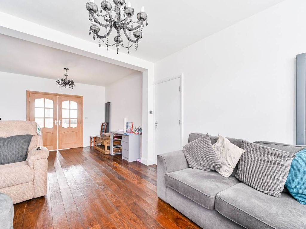 6 bed end terrace house to rent in Manor Farm Road, Alperton, Wembley