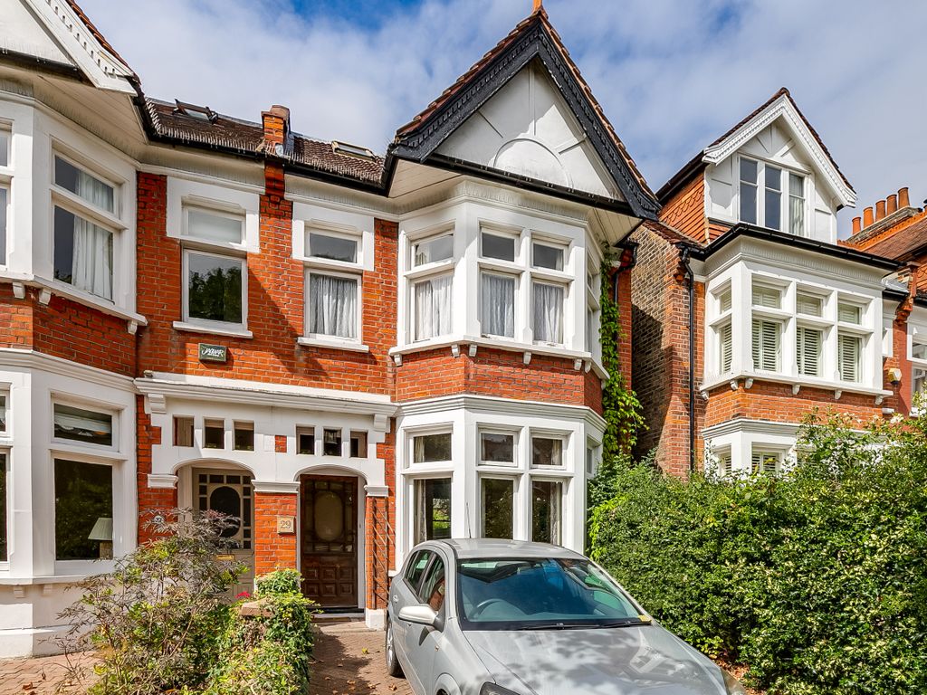 Ravensbourne Gardens, Ealing, London W13  