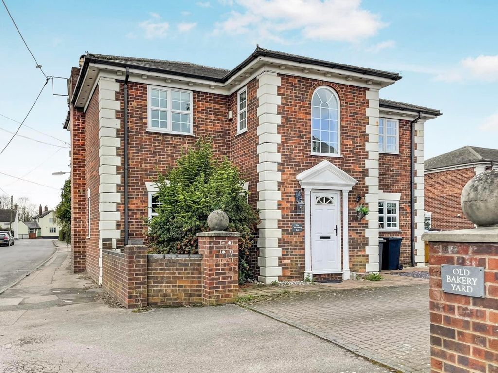4 bed detached house for sale in Cambridge Road, Dunton, Biggleswade