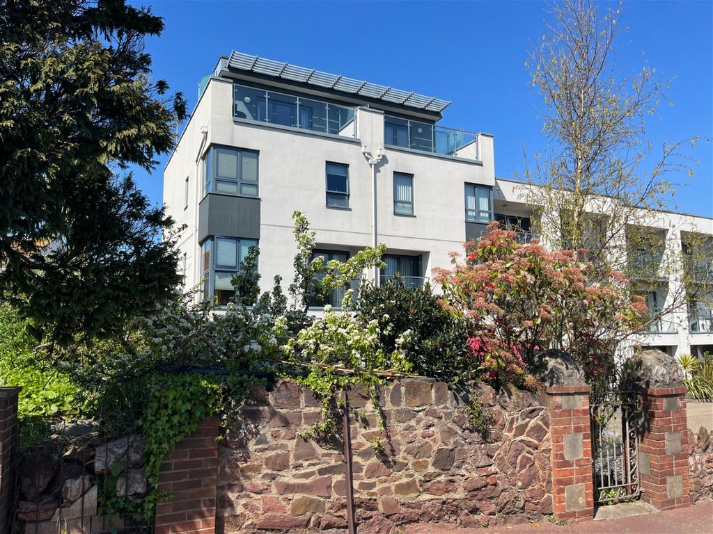4 bed town house for sale in Torbay Road, Torquay TQ2 Zoopla