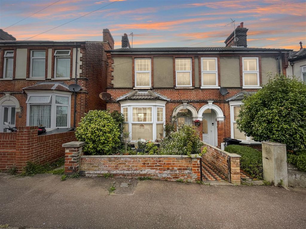 3 bed end terrace house for sale in Nelson Road, Dovercourt, Harwich