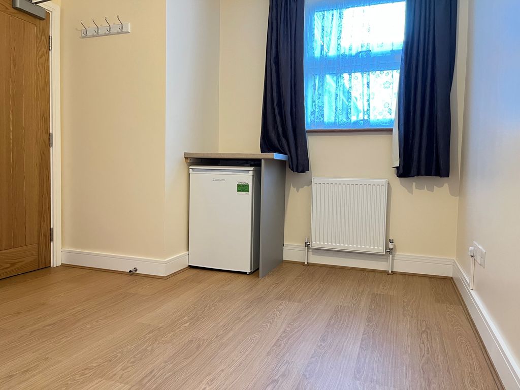 Room to rent in Belmont Road, Turnpike Lane N17 Zoopla