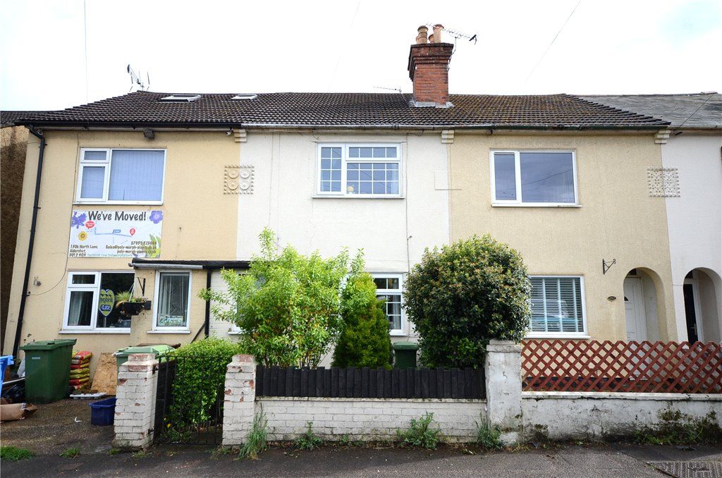 2 bed terraced house for sale in Holly Road, Aldershot GU12 Zoopla