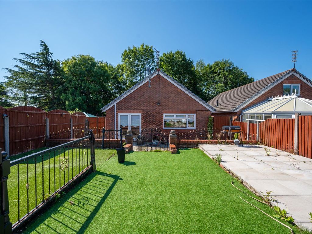 3 bed detached bungalow for sale in Sandiway, Whiston, Prescot L35 Zoopla