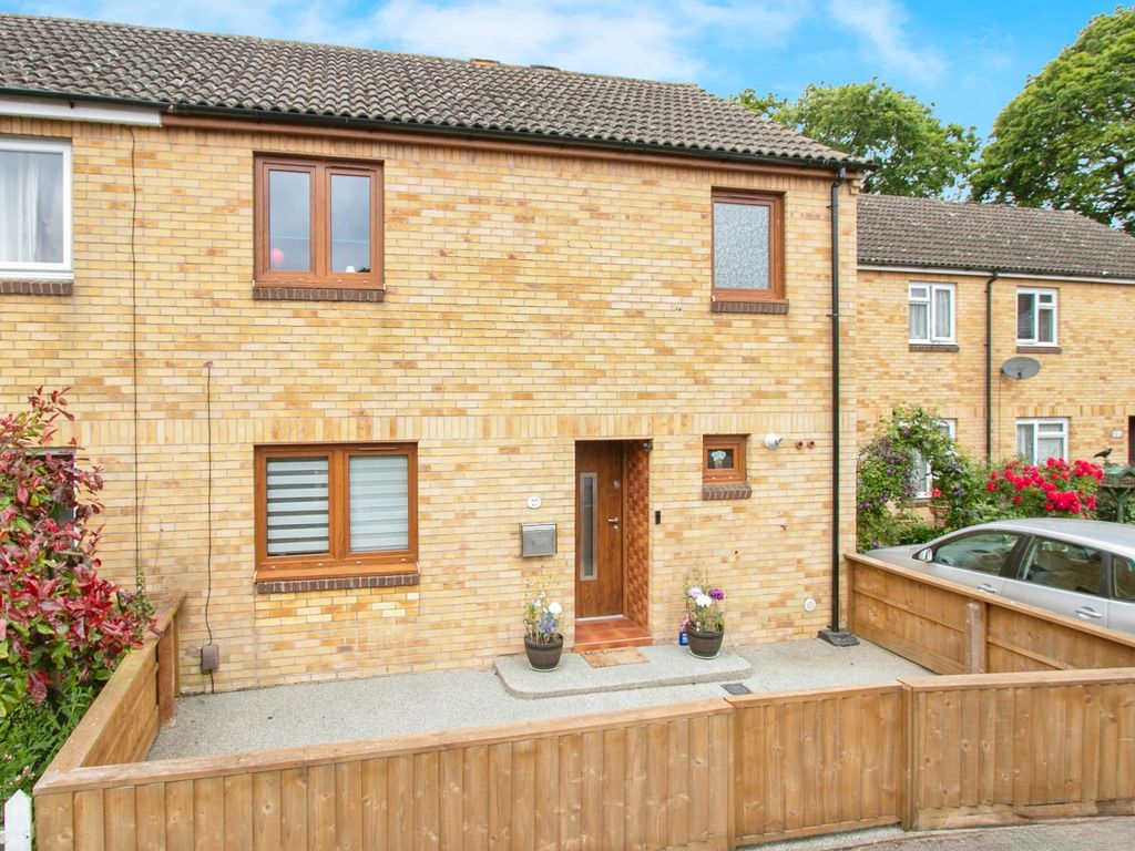 3 bed terraced house for sale in Stone Gardens, Townsend, Bournemouth