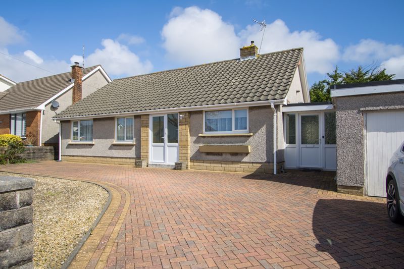 4 bed detached bungalow for sale in St. Annes Avenue, Penarth CF64 Zoopla