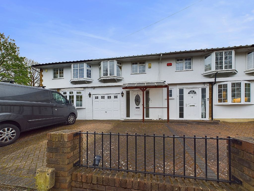 3 bed terraced house for sale in Queensmead Road, Bromley, Kent BR2, £