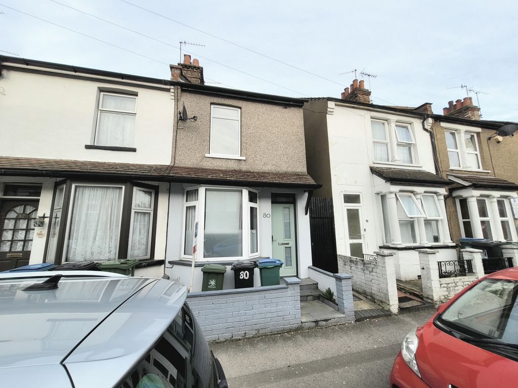2 bed property to rent in Harwoods Road, Watford WD18 Zoopla
