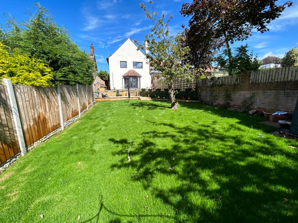 3 bed detached house for sale in High Oakham Hill, Mansfield NG18 Zoopla